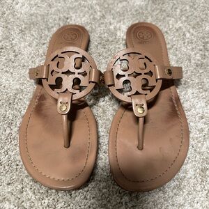 Very used size 8 Tory Burch sandals